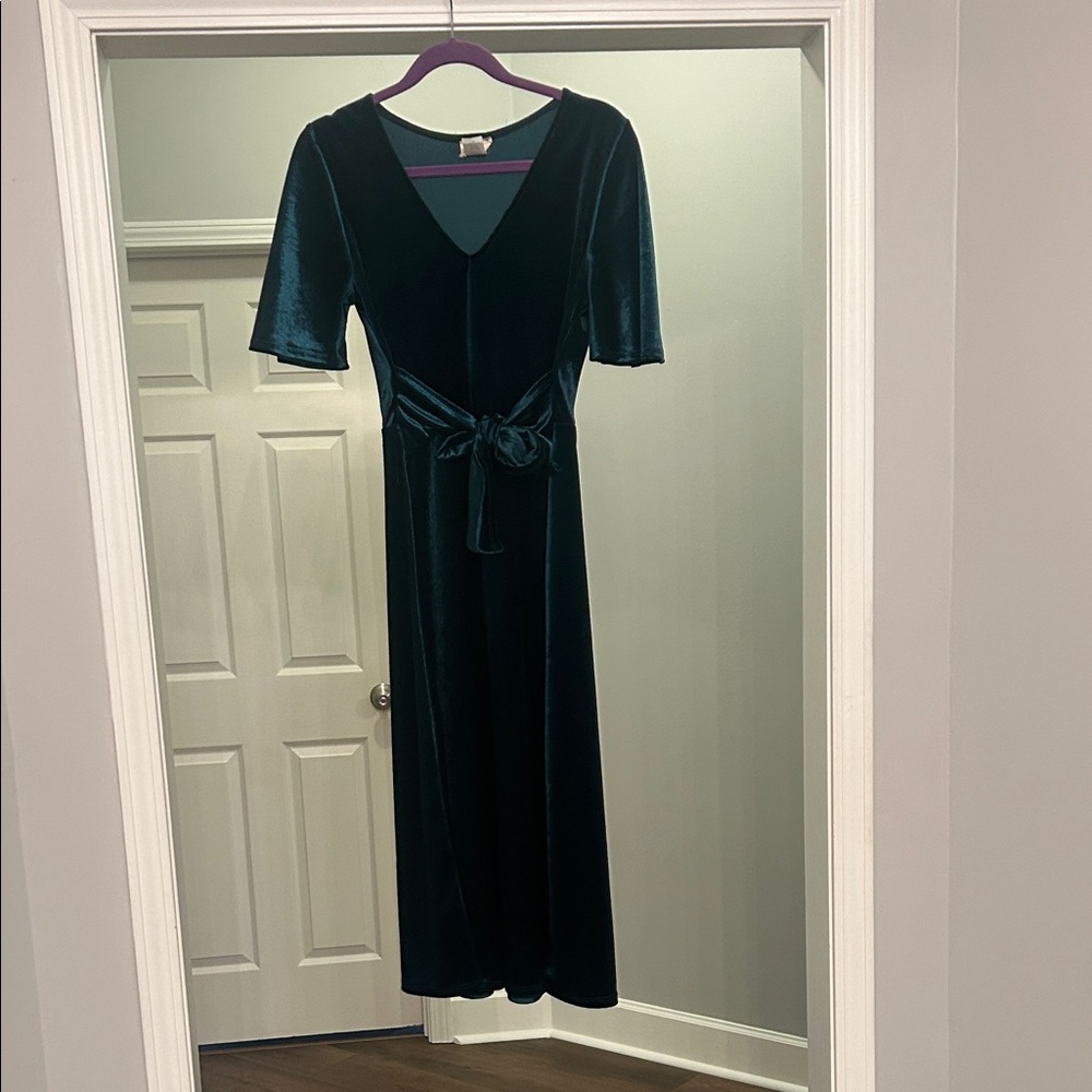 Elegant Teal Velvet Dress
